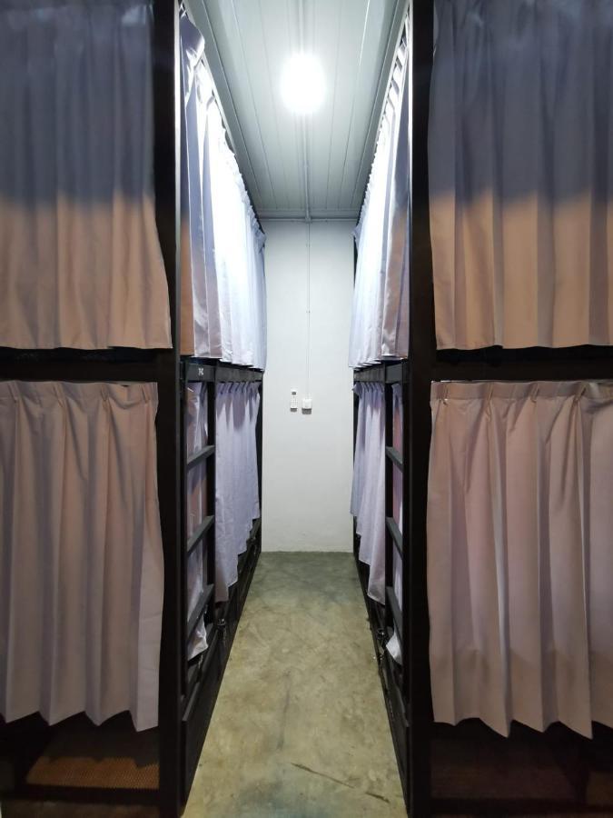 Lala Hostel *